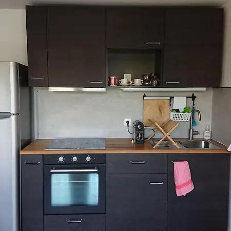 Whole Flat Near Metro Station * Romainville
