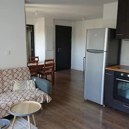 Whole Flat Near Metro Station * Romainville
